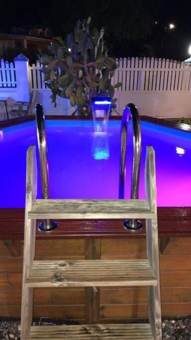 Le Sable Bleu - Evasion Tropicale A Sainte-Anne - Plage 5Min - Piscine - Parking - Logement Climatise - Vue Sur Les Palmiers - Parfait Pour Sejours En Famille Ou Entre Amis Екстериор снимка