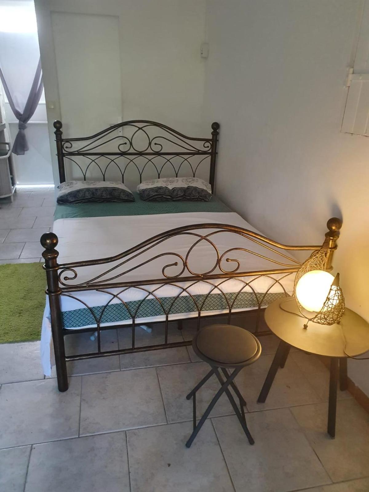 Le Sable Bleu - Evasion Tropicale A Sainte-Anne - Plage 5Min - Piscine - Parking - Logement Climatise - Vue Sur Les Palmiers - Parfait Pour Sejours En Famille Ou Entre Amis Екстериор снимка