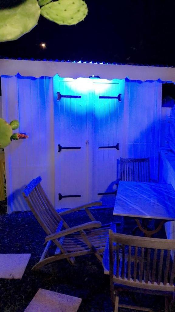 Le Sable Bleu - Evasion Tropicale A Sainte-Anne - Plage 5Min - Piscine - Parking - Logement Climatise - Vue Sur Les Palmiers - Parfait Pour Sejours En Famille Ou Entre Amis Екстериор снимка